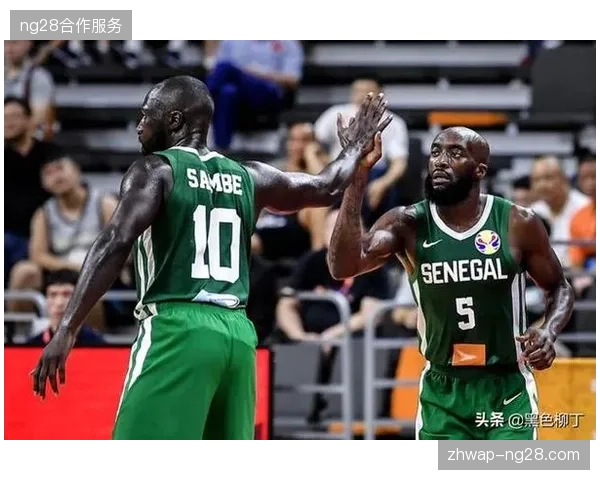 塞内加尔队近期战绩彪炳，但后防大将缺阵为世界杯前景埋下隐患